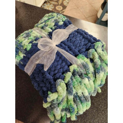 Blue Ridge Mountain Chunky Yarn Blanket | Handmade Throw